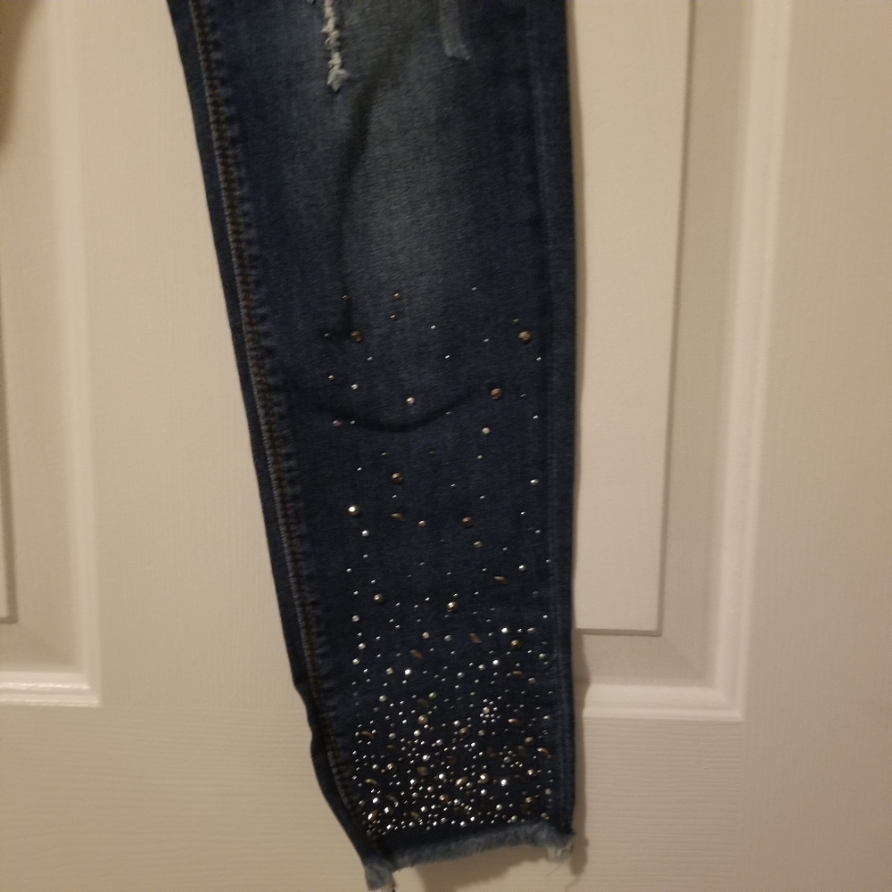 Jeans - Picture 3 of 4
